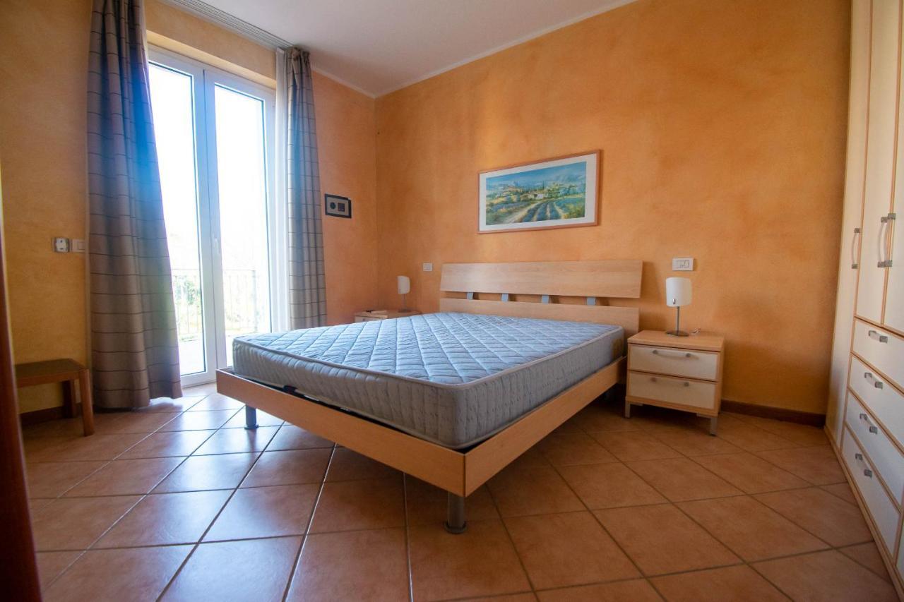 Appartamento Lato soleggiato @Gardazzurro Padenghe sul Garda Esterno foto