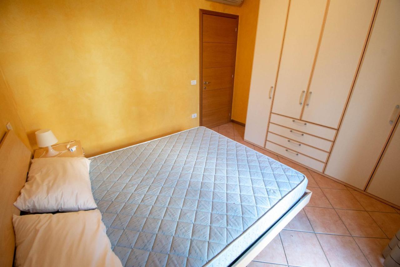 Appartamento Lato soleggiato @Gardazzurro Padenghe sul Garda Esterno foto