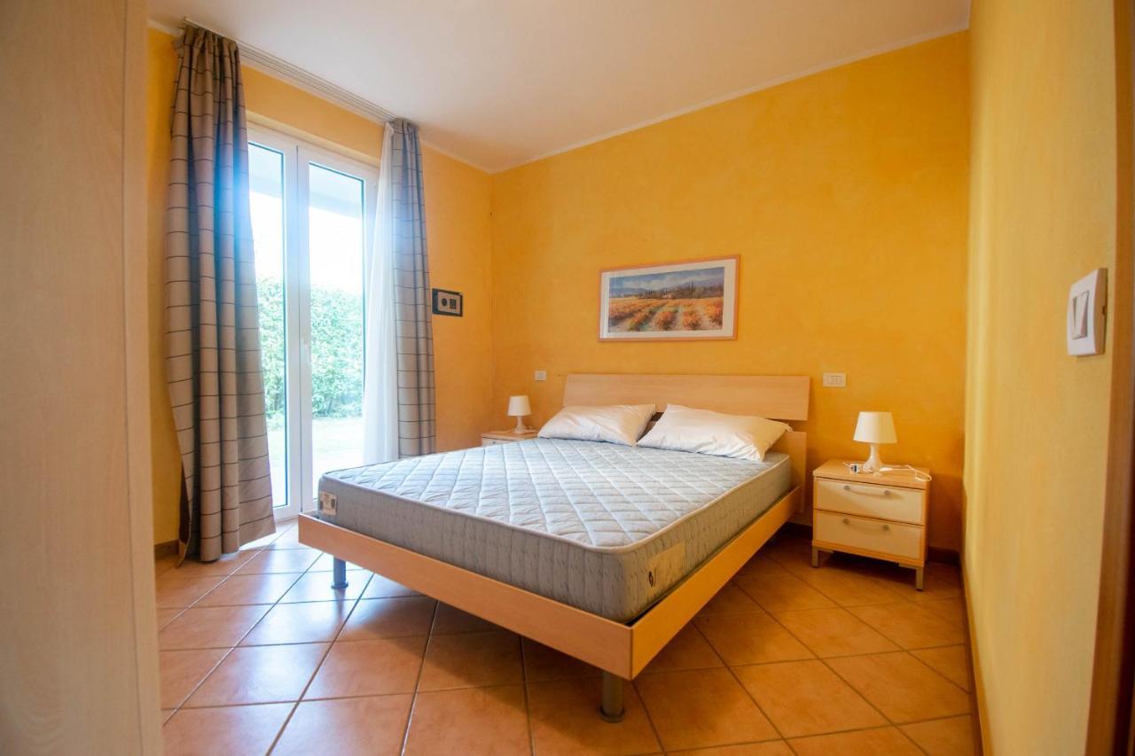 Appartamento Lato soleggiato @Gardazzurro Padenghe sul Garda Esterno foto