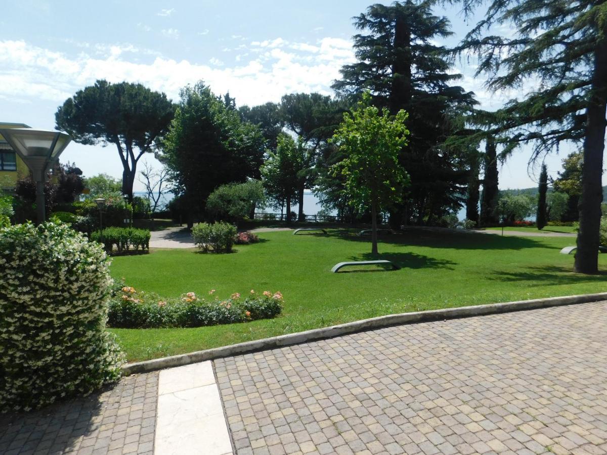 Appartamento Lato soleggiato @Gardazzurro Padenghe sul Garda Esterno foto